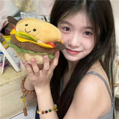 笼中女